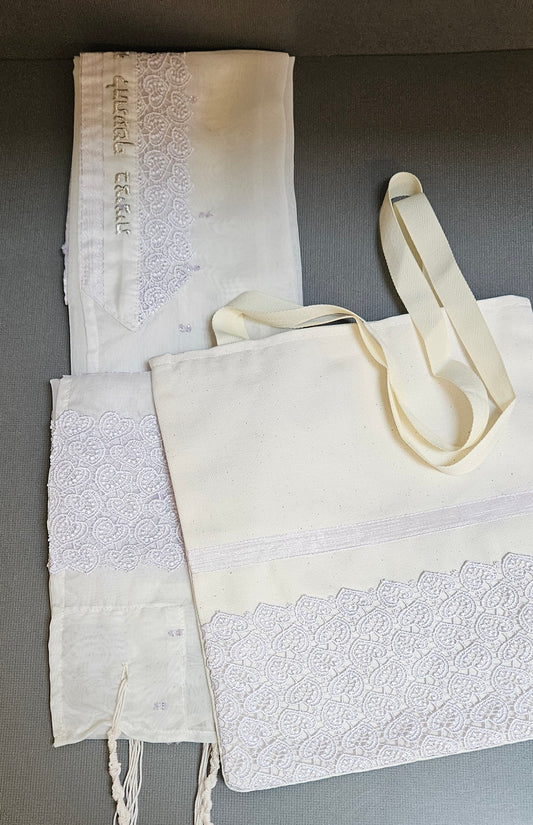 Tallit Set with Lilac Leaves