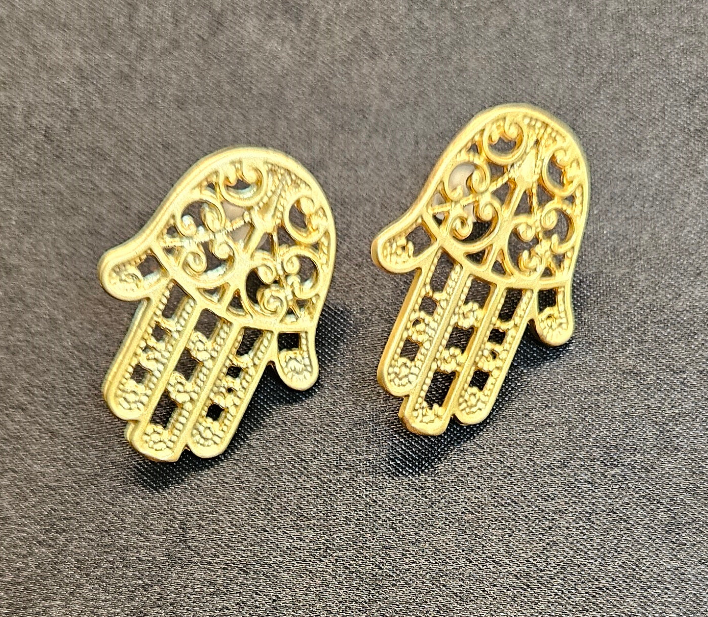 Earrings – Filigree Hamsa