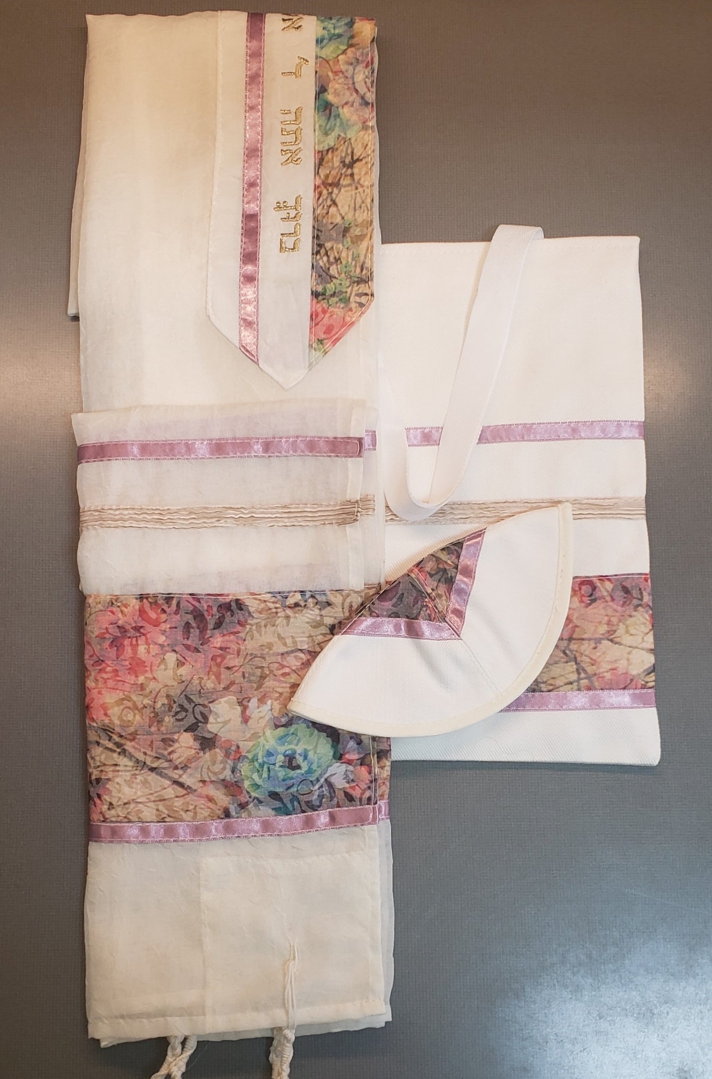 Tallit Set – Floral Watercolor Design