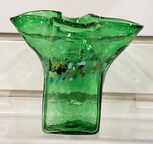 Vase – Ruffled Glass